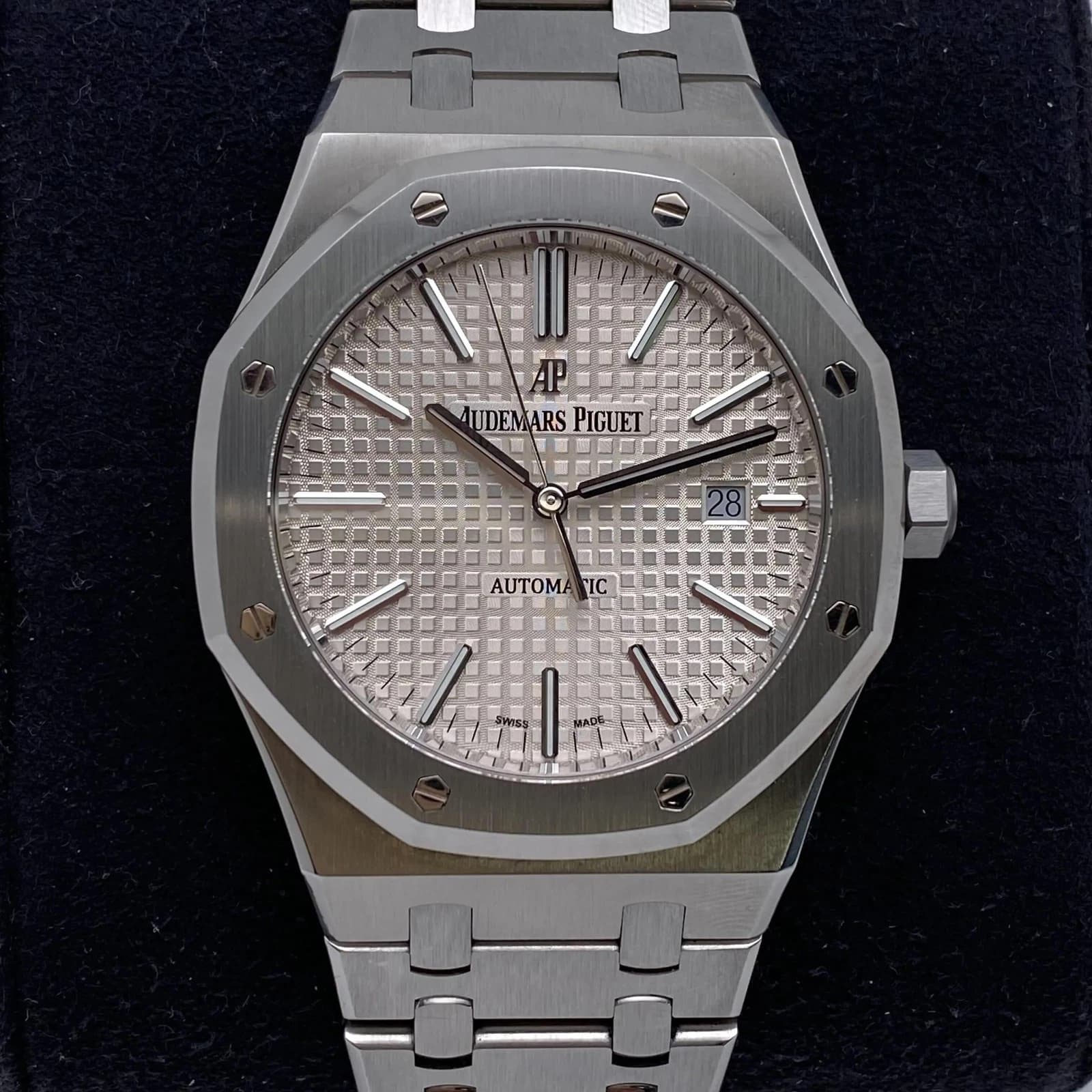 Audemars Piguet Royal Oak Selfwinding 41 — 15500ST