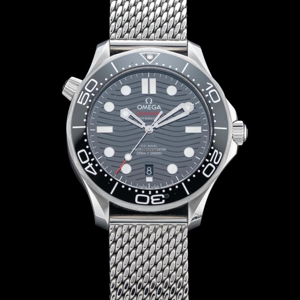 Omega Seamaster Diver 300M Co-Axial Master Chronometer — 210.30.42.20.01.001