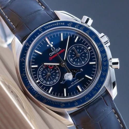Omega Speedmaster Moonphase Master Chronometer — 304.33.44.52.03.001