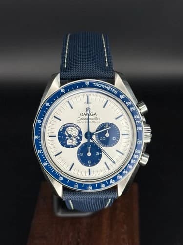 Omega Speedmaster Silver Snoopy Award 50th Anniversary — 310.32.42.50.02.001