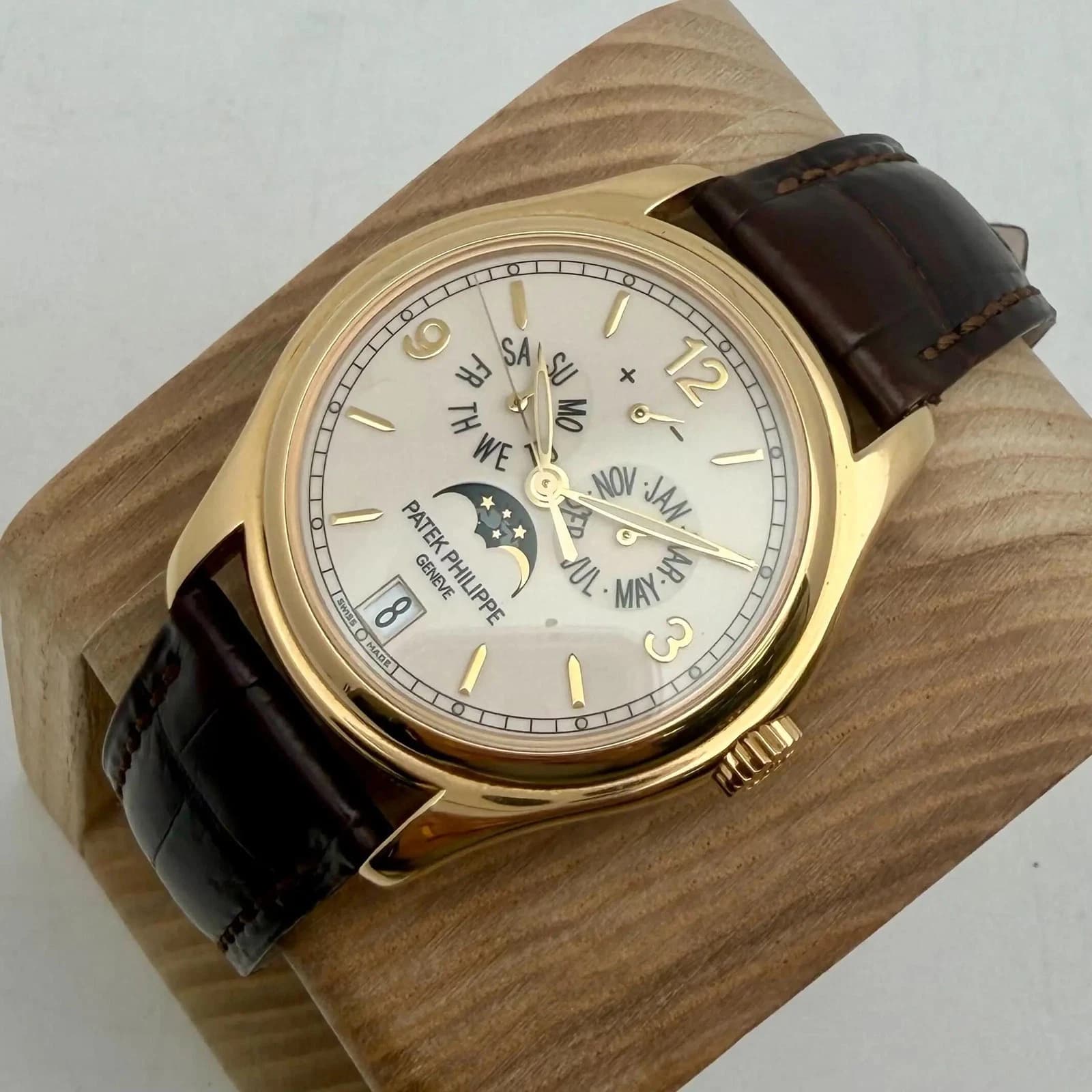 Patek Philippe Annual Calendar 5146 Yellow Gold — 5146J-001