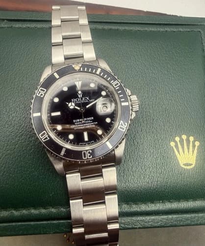 Rolex Submariner Date — 16610