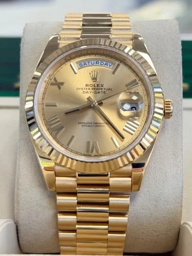 Rolex Day-Date 40 — 228238